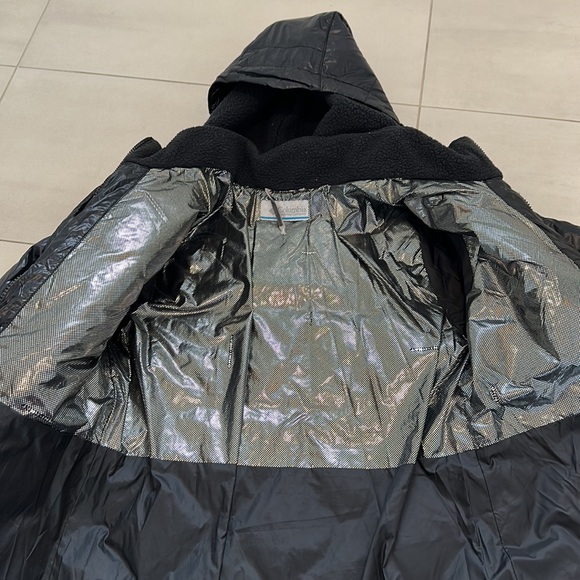 Columbia warm puffer jacket for girl size Xl - Picture 4 of 4